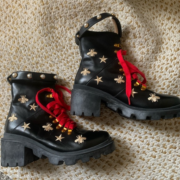 Gucci embroidered lace up boot with belt - Picture 1 of 2